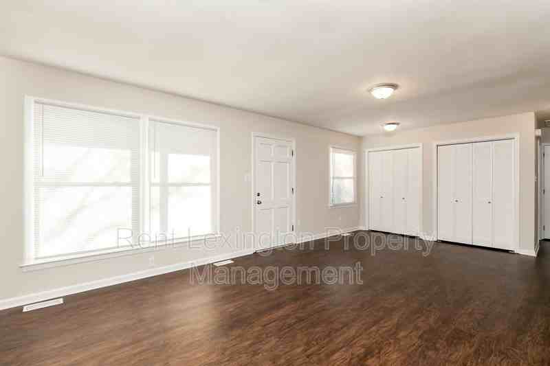 145 Newcastle St - Photo 7 of 25
