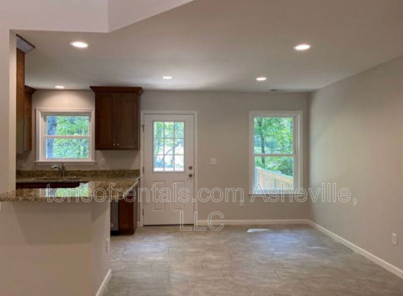 51 John Halford Ct - Photo 3 of 17