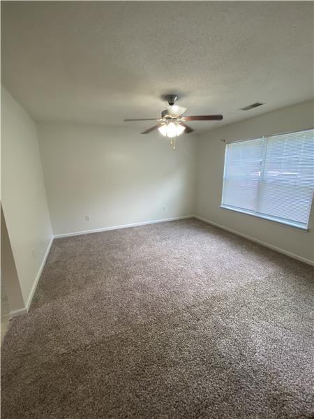 417 Shadowbrook Cir - Photo 3 of 16