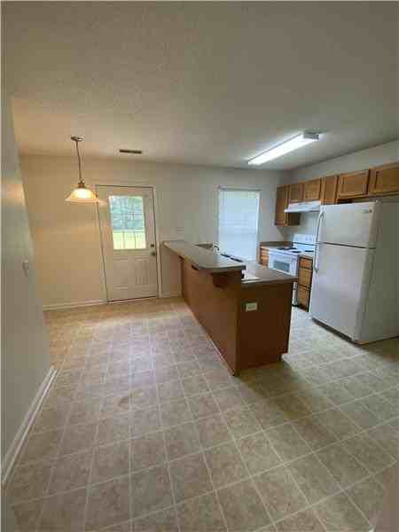 417 Shadowbrook Cir - Photo 5 of 16