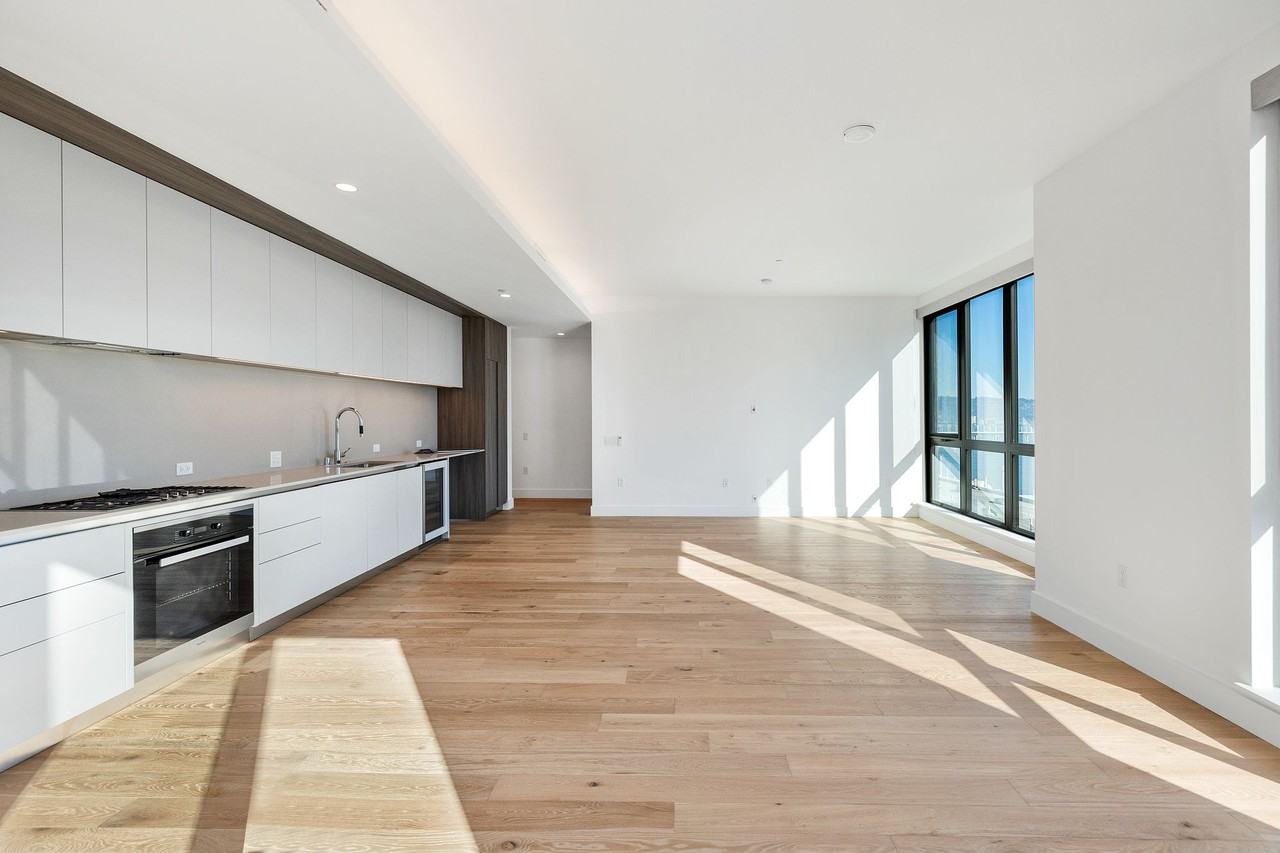 1 Bristol Court #514