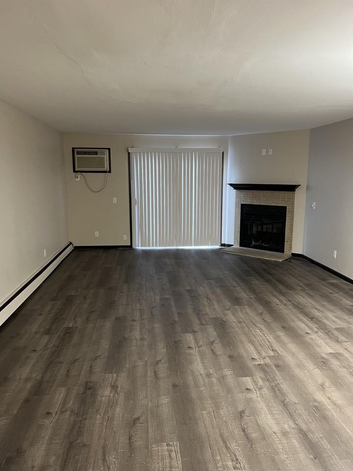 4540 Commercial Ave #4540 - Photo 3 of 12