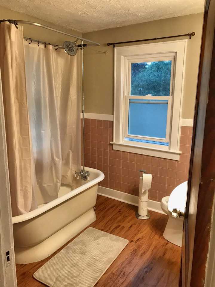 241 Lorraine Avenue #3SMALLROOM - Photo 2 of 8