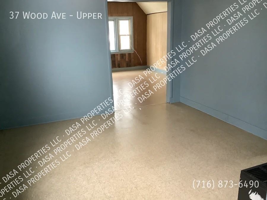 37 Wood Ave - Photo 3 of 11