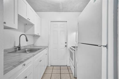 447 Northeast 125th ST - Photo 2 of 18