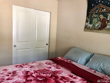 469 Ne Nantucket St - Photo 7 of 25