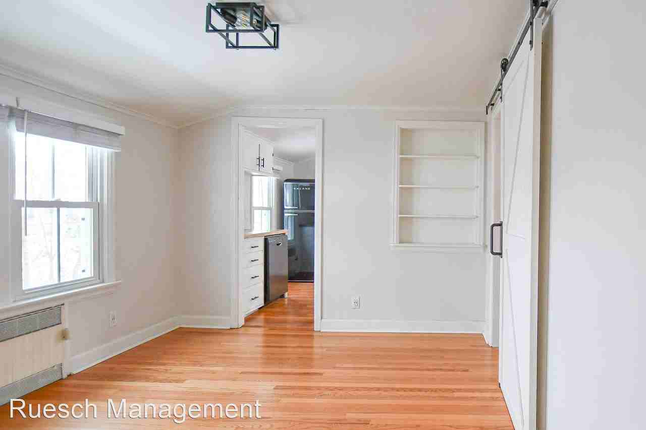 127 - 129 S Ashland Avenue - Photo 2 of 26