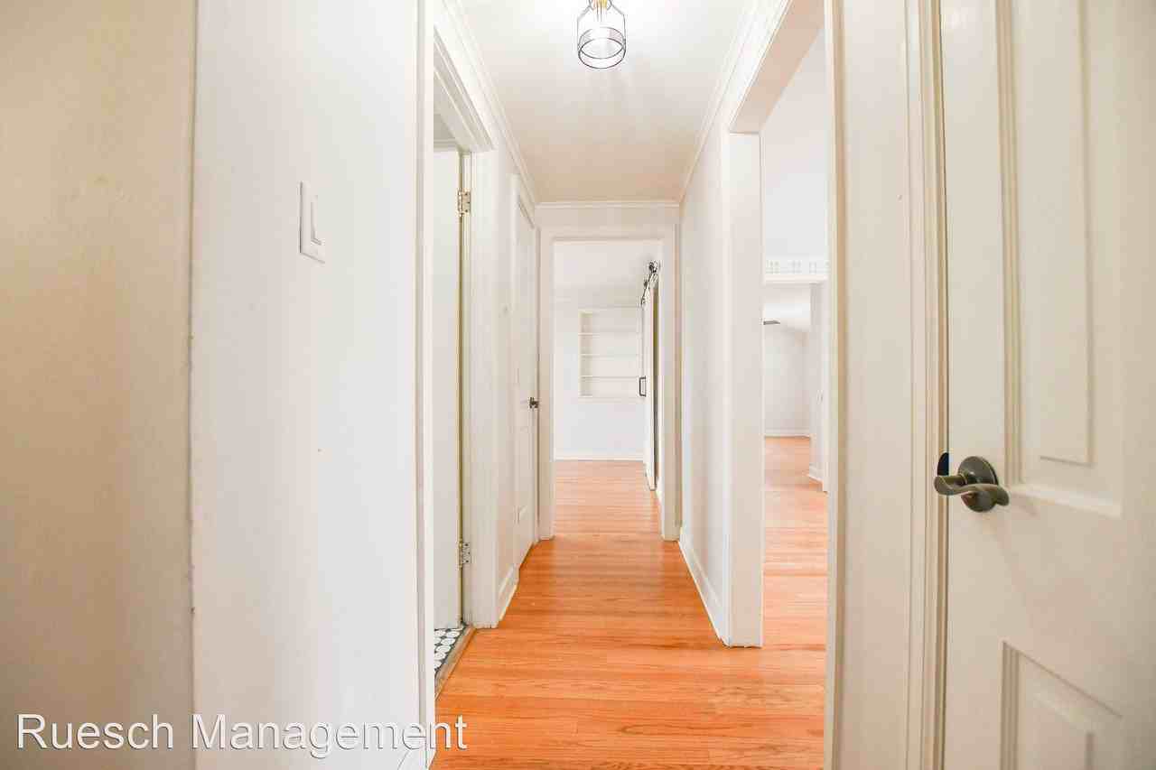 127 - 129 S Ashland Avenue - Photo 3 of 26