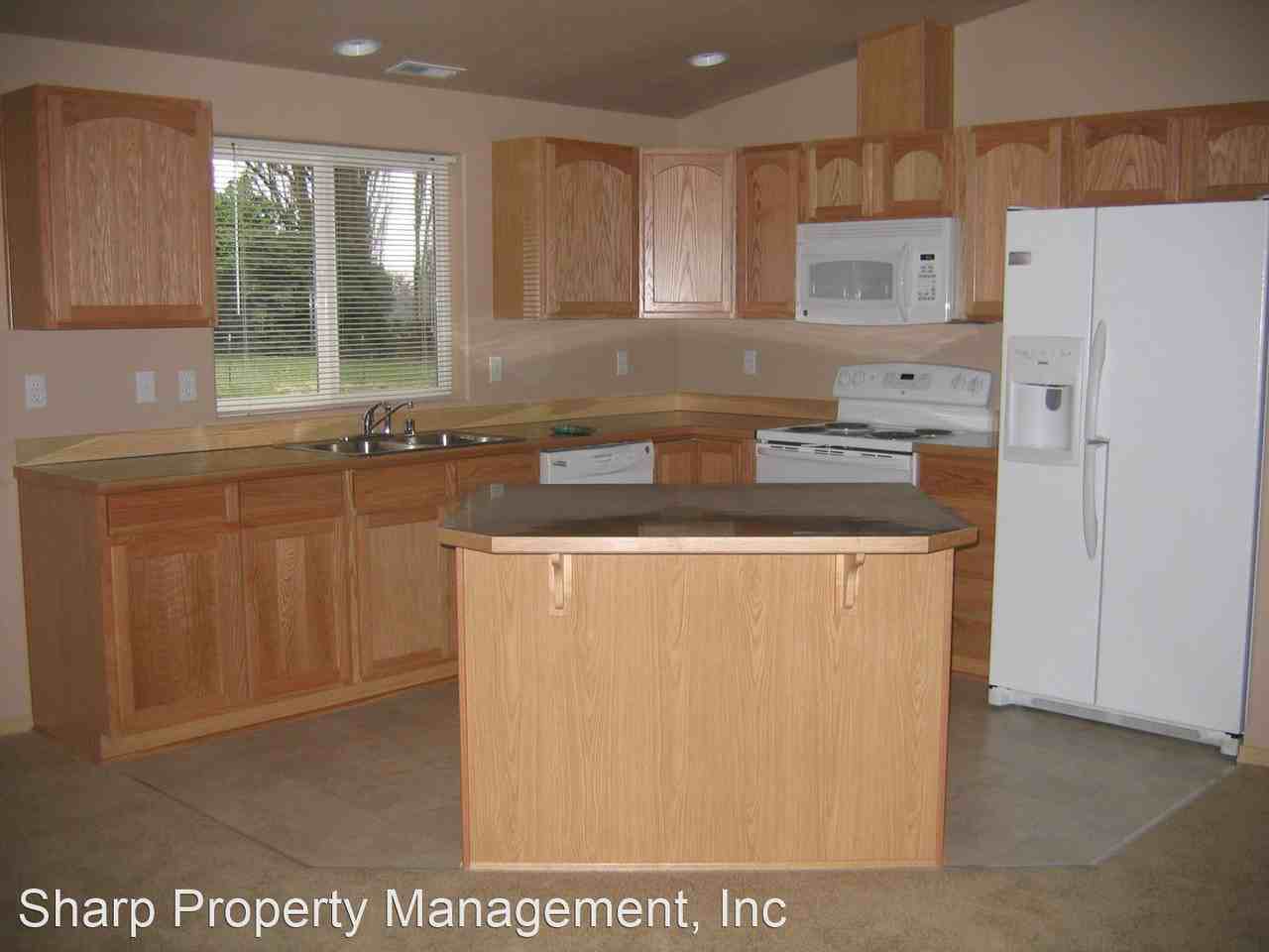 629 Cc St - Photo 3 of 10