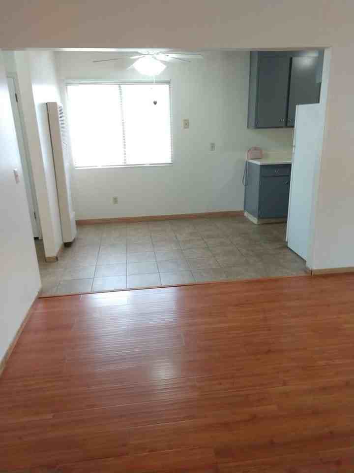 110 Washington Ct - Photo 3 of 24