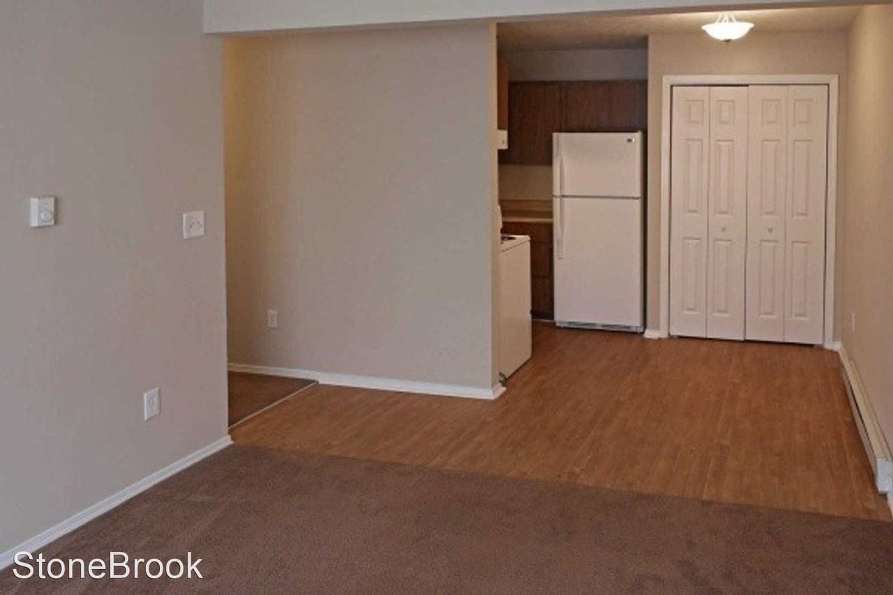 140 Bryan St - Photo 2 of 13