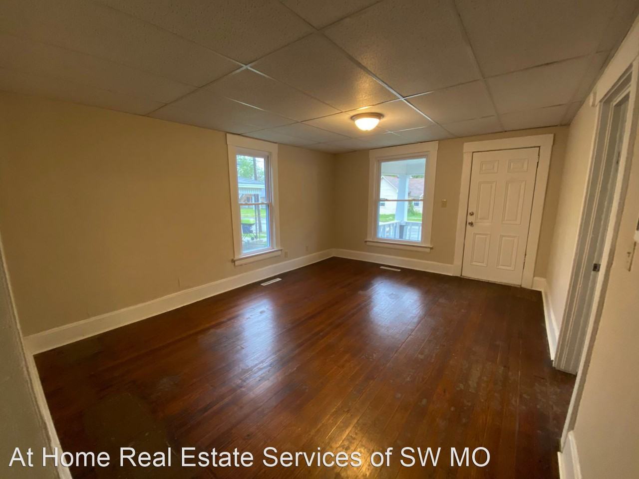 1224 E Central St - Photo 2 of 11