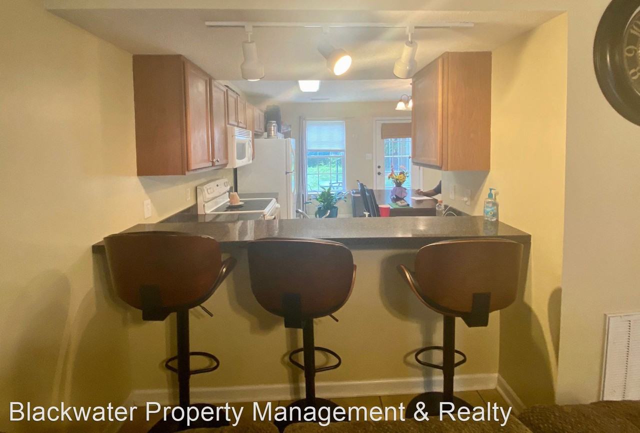 74 Catherine Ct - Photo 3 of 13