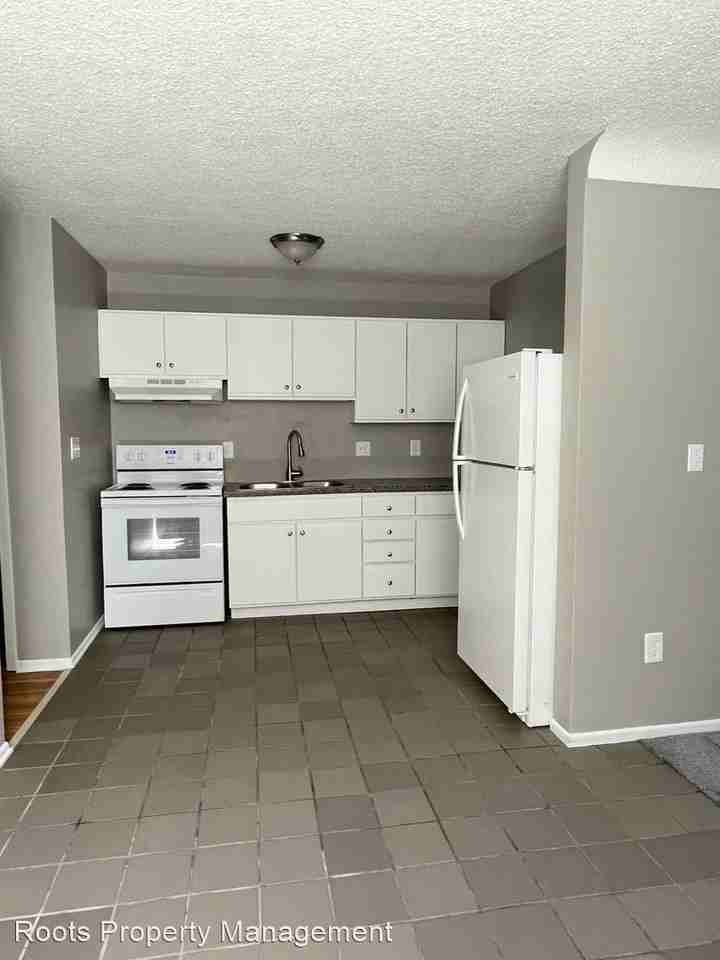 1510 Elrose Court - Photo 3 of 9