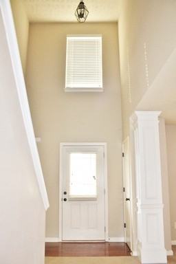 16 Justice Dr - Photo 2 of 40