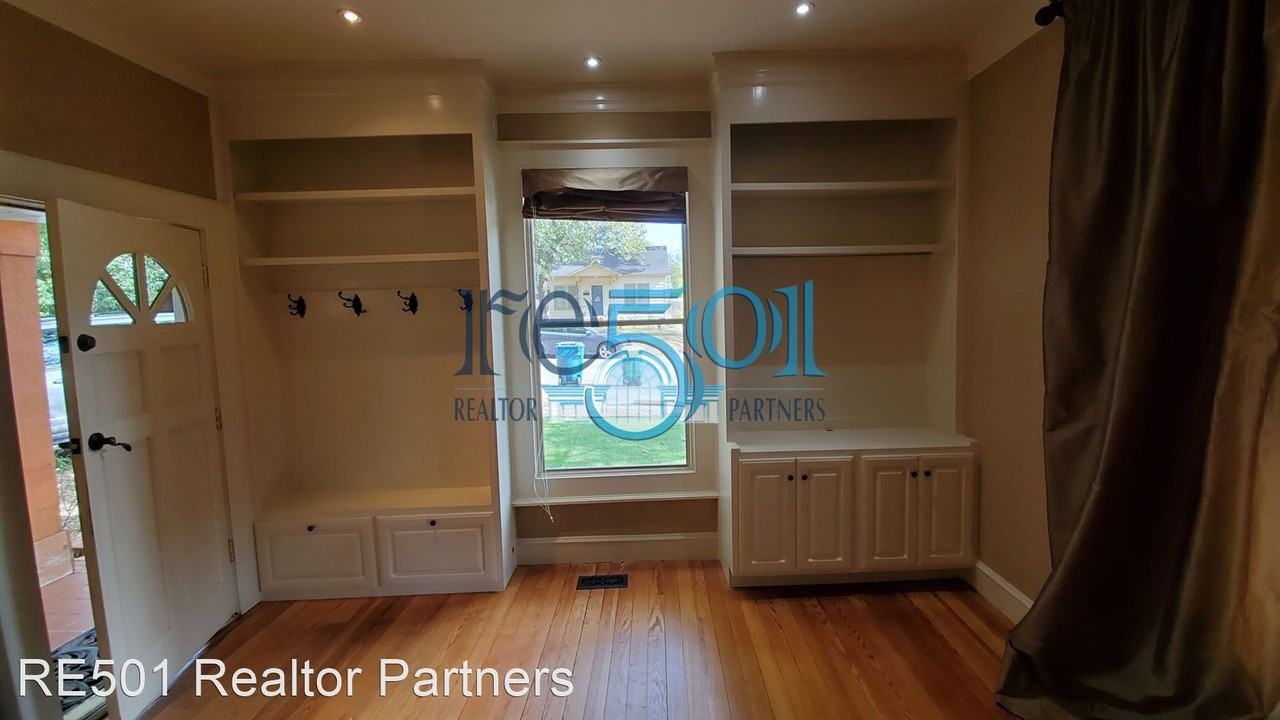 1704 N Taylor St - Photo 2 of 39