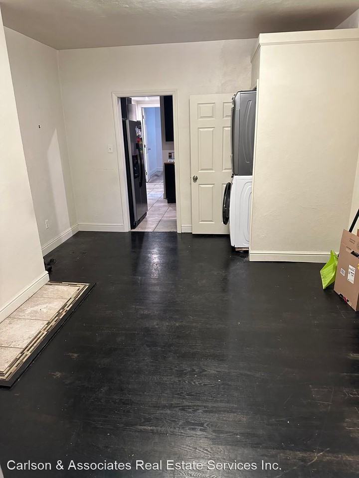 1908 Wharton st - Photo 2 of 11
