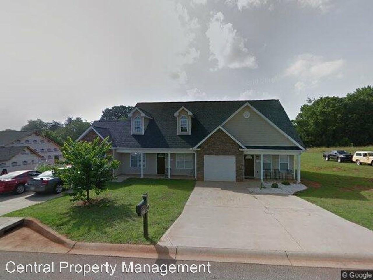 221 Mary High Dr - Photo 2 of 23