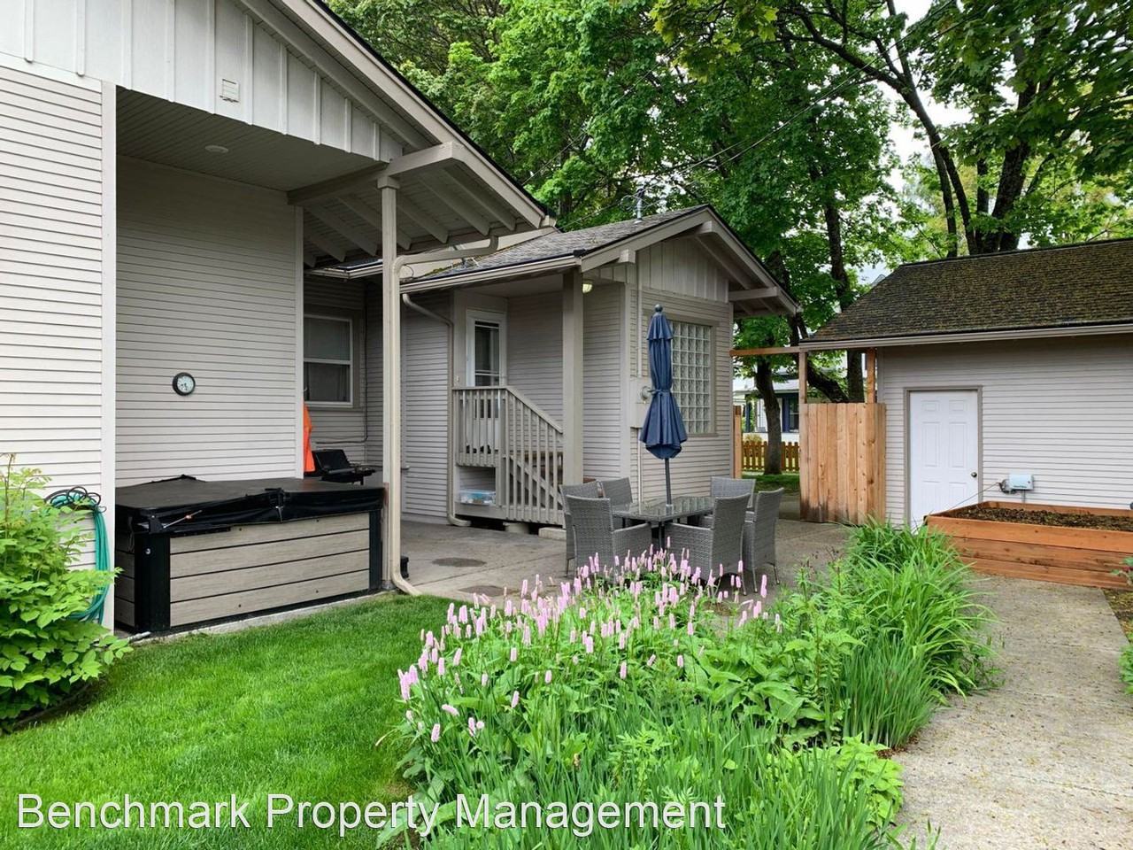 206 Military Dr - Photo 2 of 34