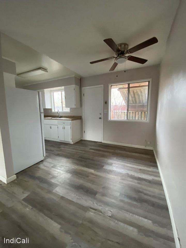 911 4th St - Photo 3 of 9