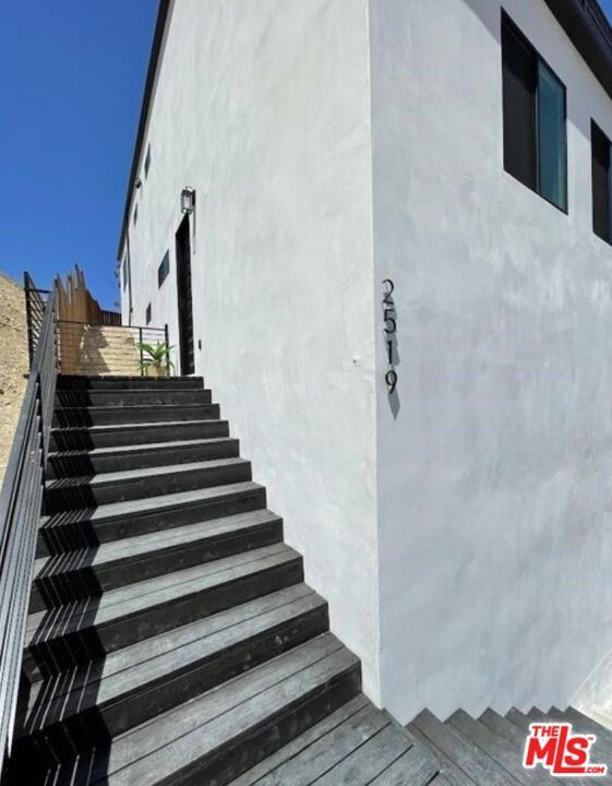 2519 Onyx Dr, Los Angeles, CA 90032 Studio Apartment for 2,200/month