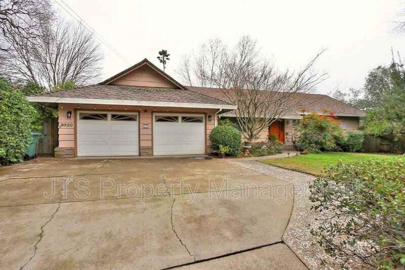 8520 Emperor Dr - Photo 2 of 40