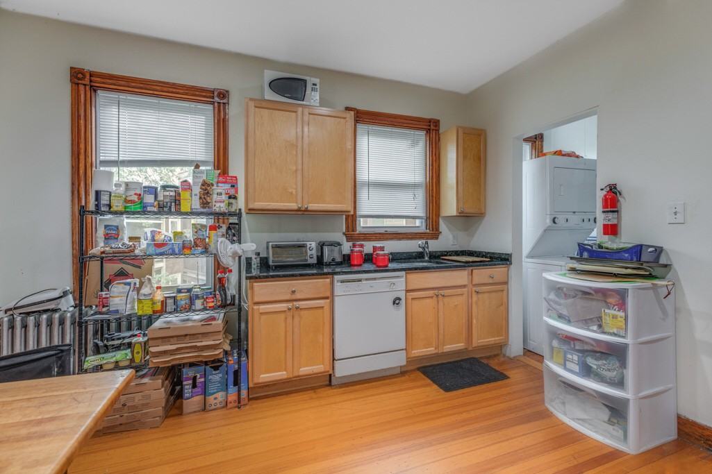 124 Calumet St #3 - Photo 2 of 9