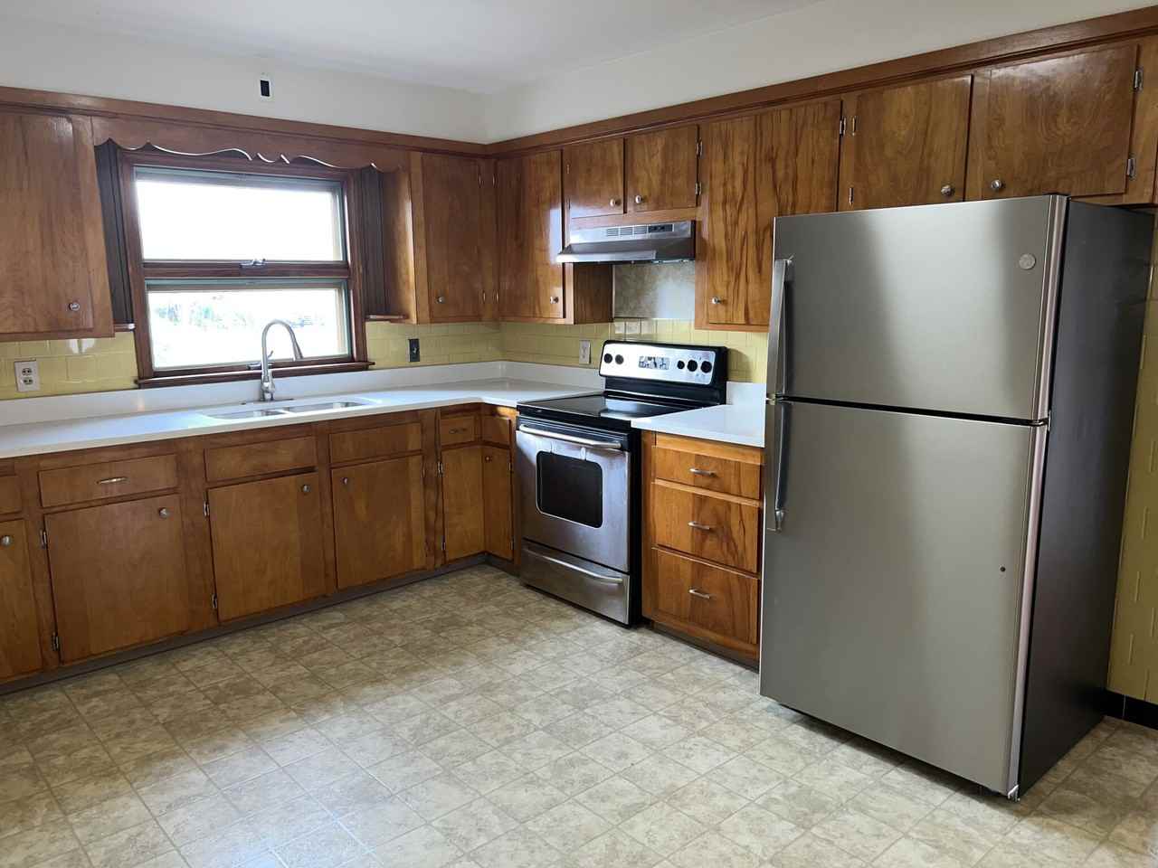 6 Everett Ave 1 - Photo 3 of 12