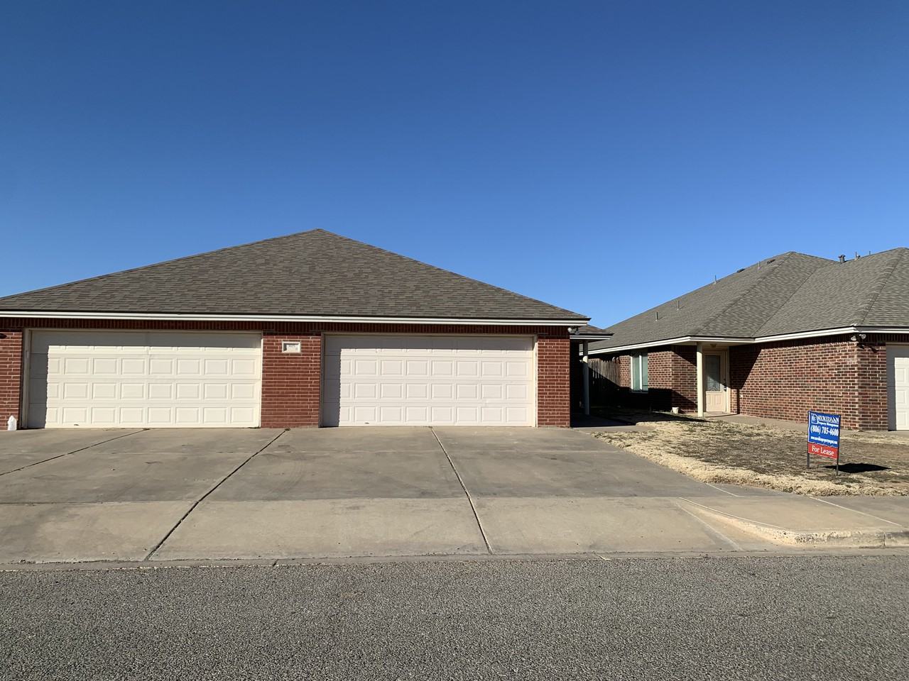 305 N Chicago Ave - Photo 2 of 29