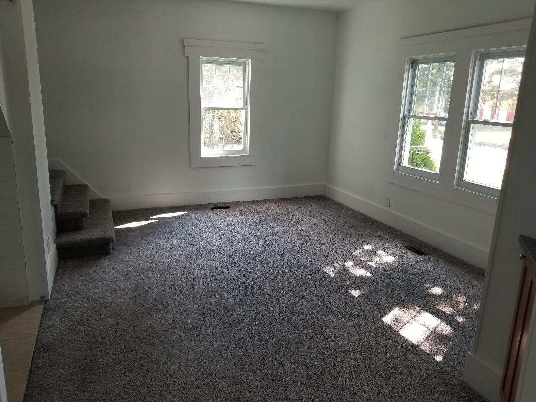 537 South Toledo Street - Photo 3 of 19