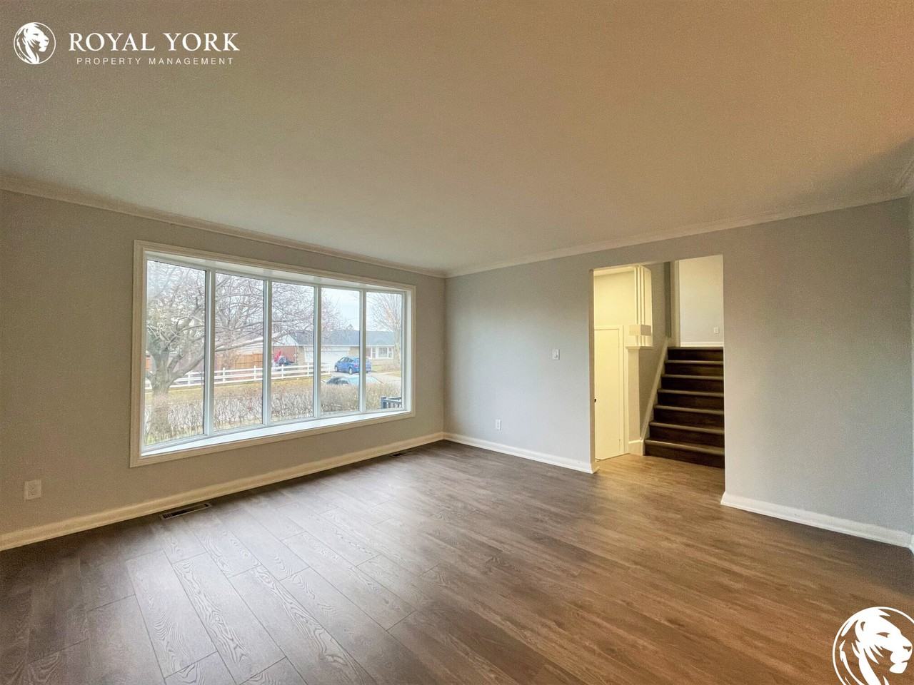 44 Perivale Cres #1 - Photo 3 of 28