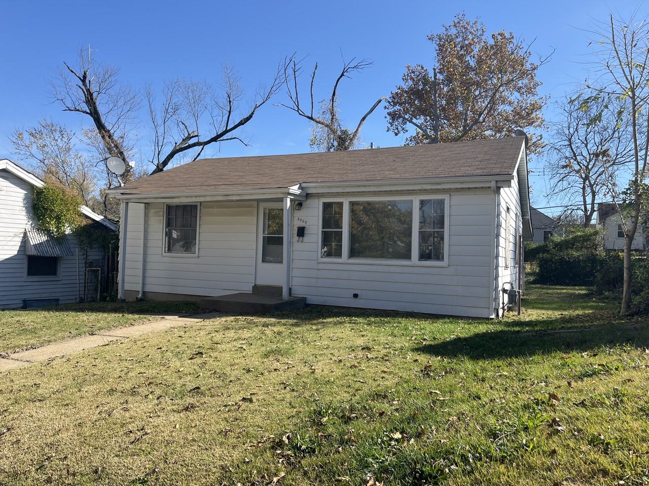 4860 Norwich Pl - Photo 4 of 12