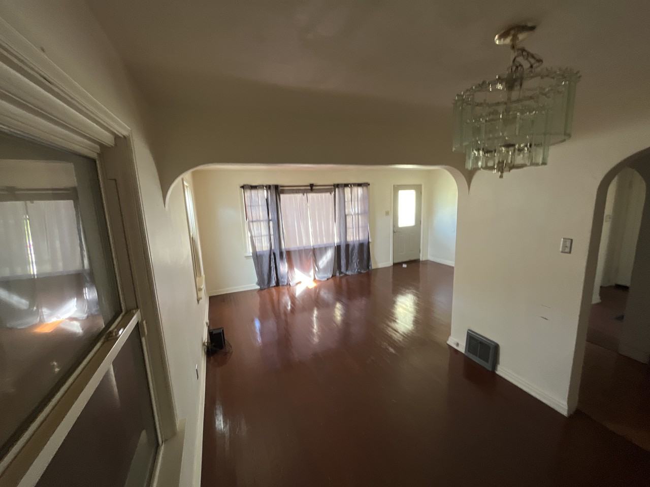 4860 Norwich Pl - Photo 7 of 12
