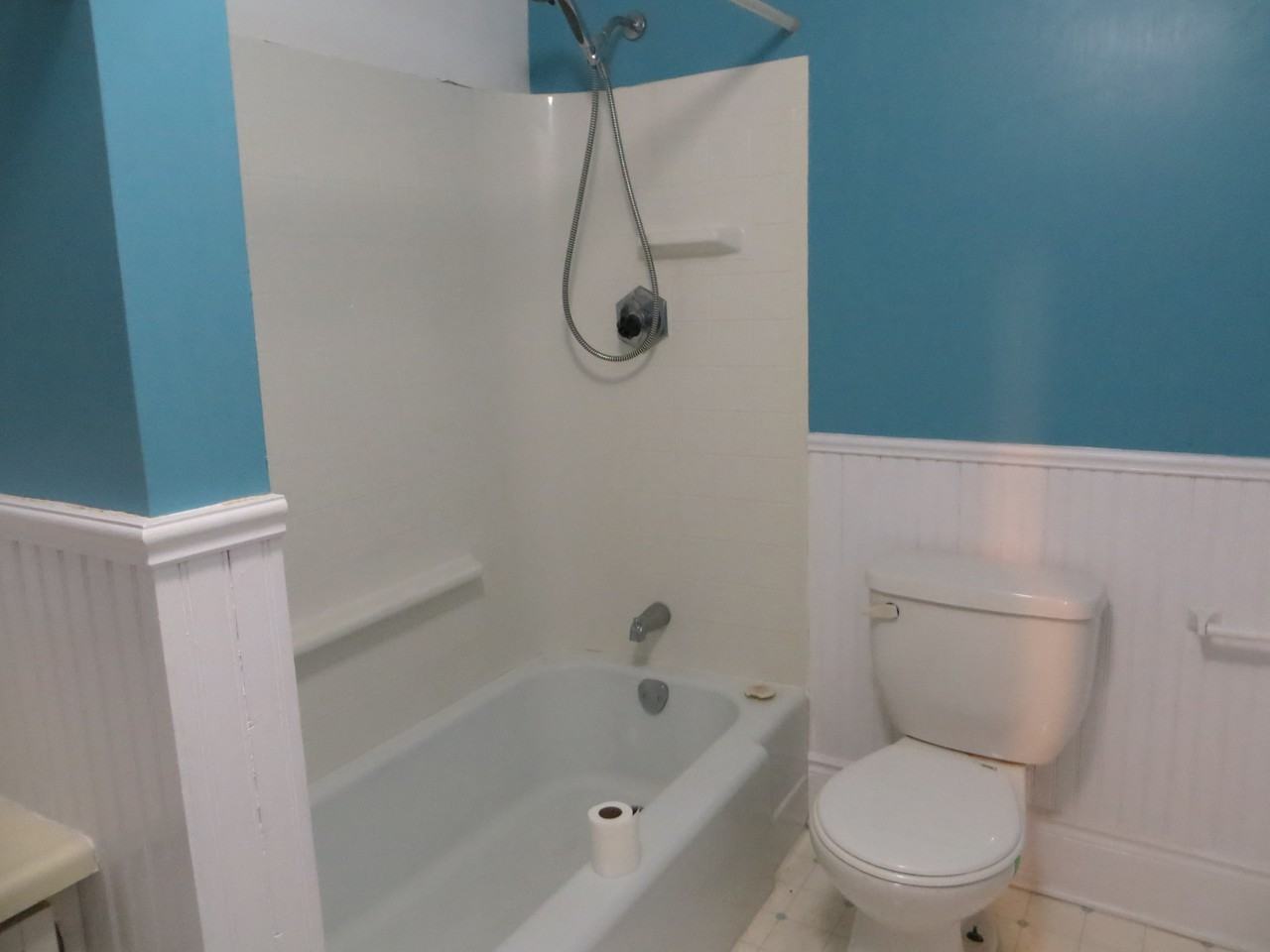 609 Hamilton Street West 1 - Photo 3 of 5