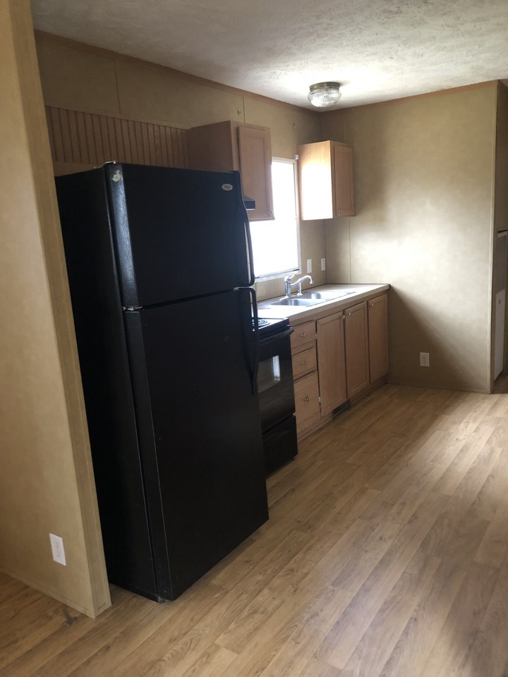 262 Riverside Rd - Photo 2 of 5