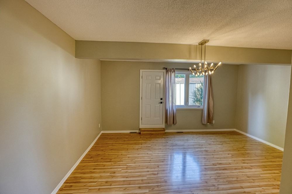 176 Woodroffe Ave - Photo 2 of 38