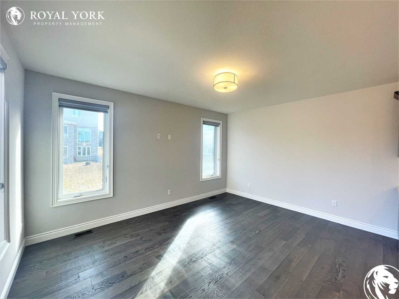 25 Chamberlain Ave - Photo 3 of 31