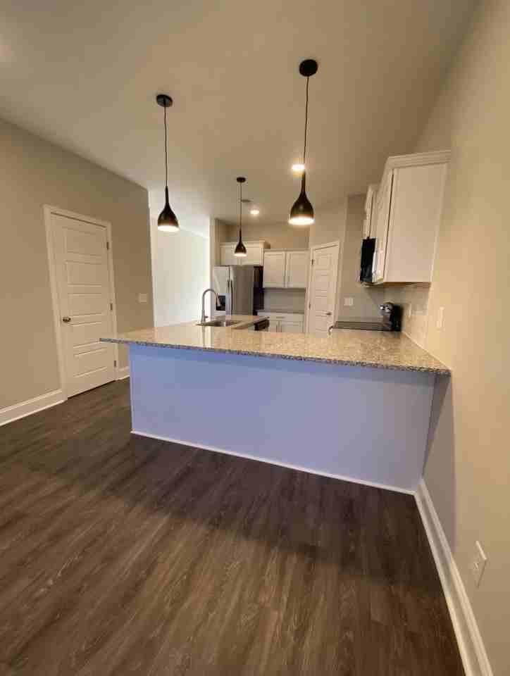 1039 Glenkirk Dr #D - Photo 5 of 20