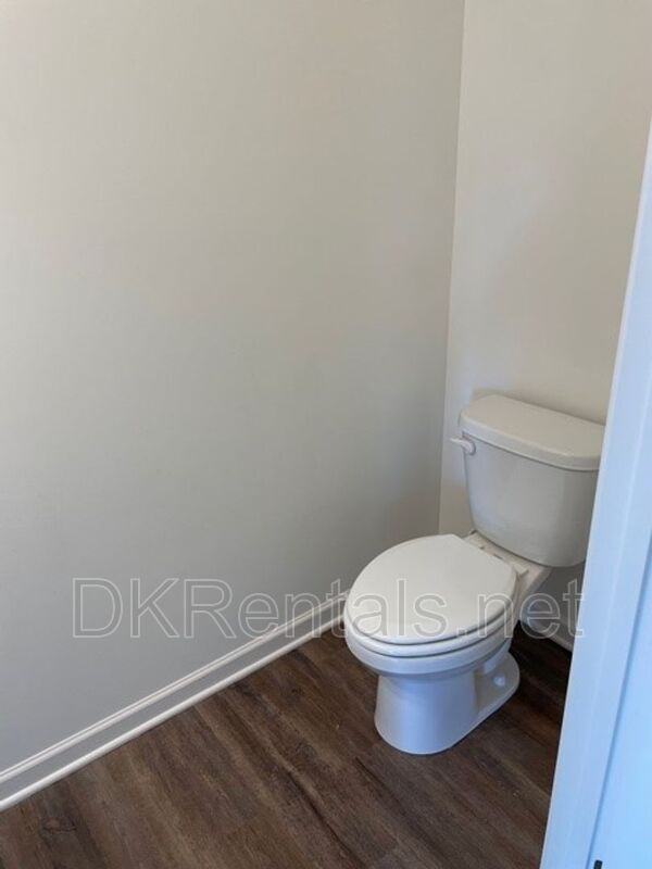 223 Grand Central Way - Photo 5 of 20