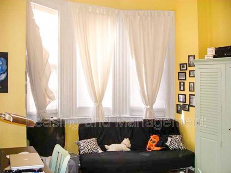 120 Smith St #A - Photo 4 of 9