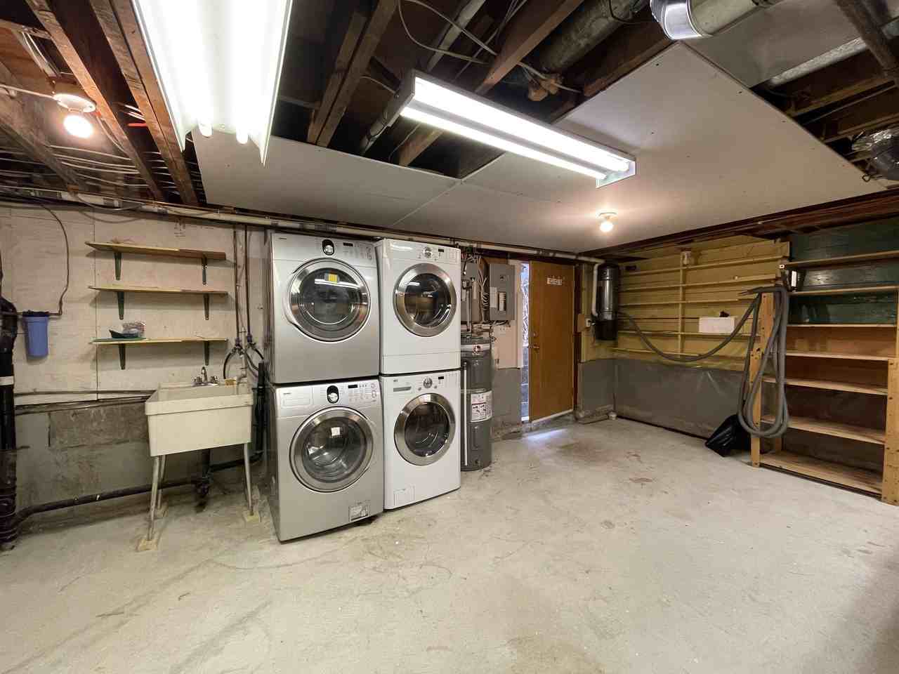 3076 West 34th Avenue - Photo 2 of 12