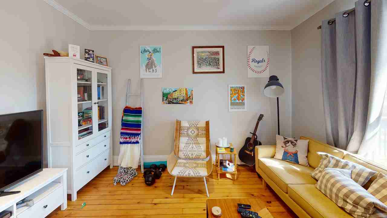 186 Edinburgh Street #Upper