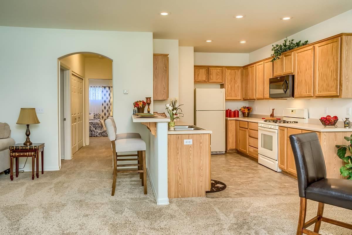 3141 Alameda St - Photo 6 of 22