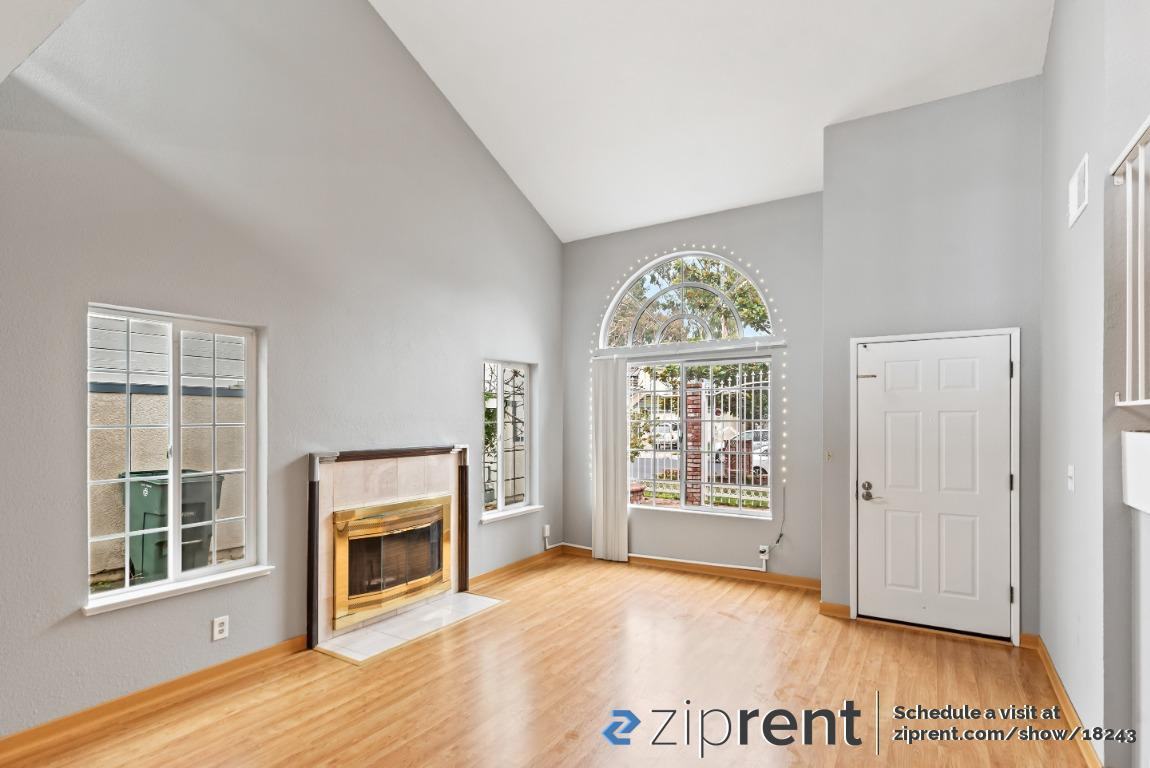 3231 Courthouse Dr - Photo 3 of 29