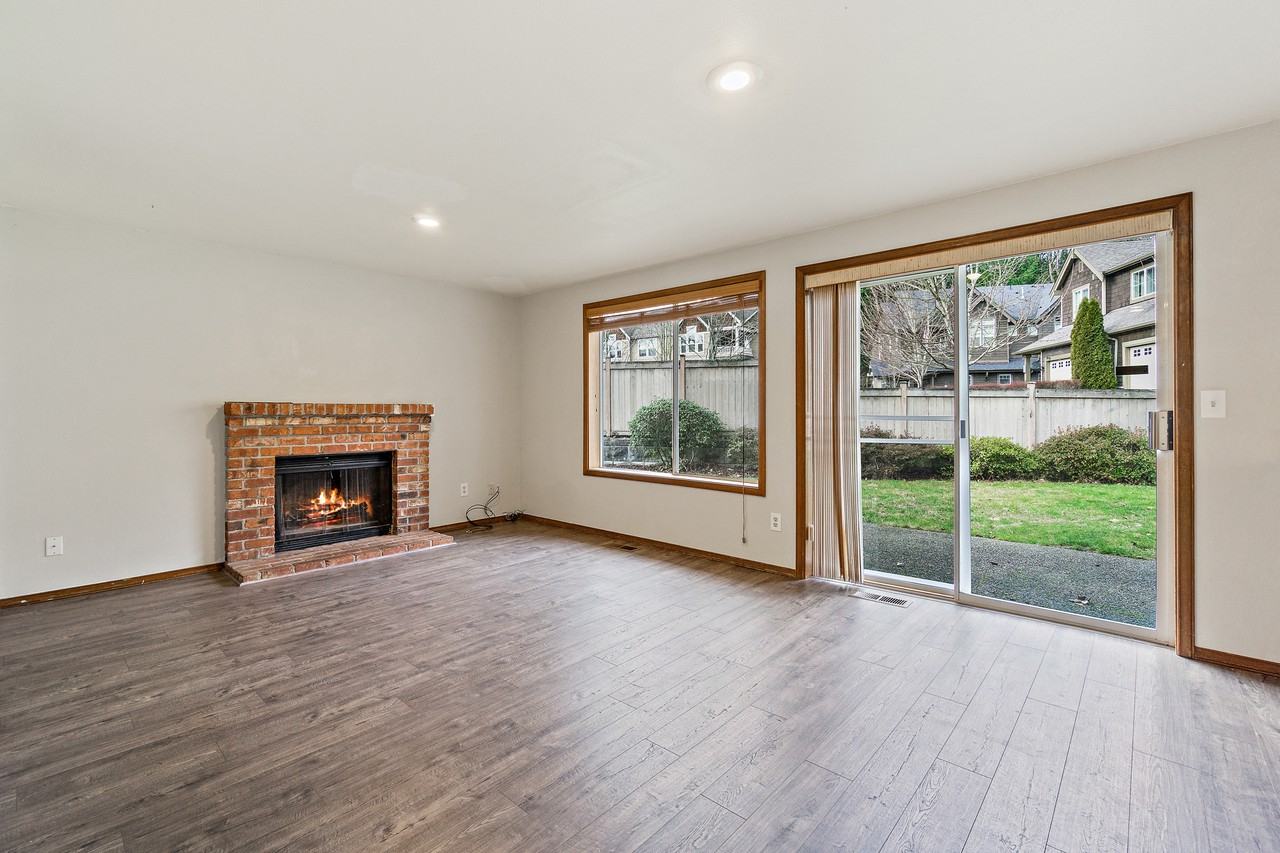 4521 186th Ave Se #1 - Photo 6 of 29