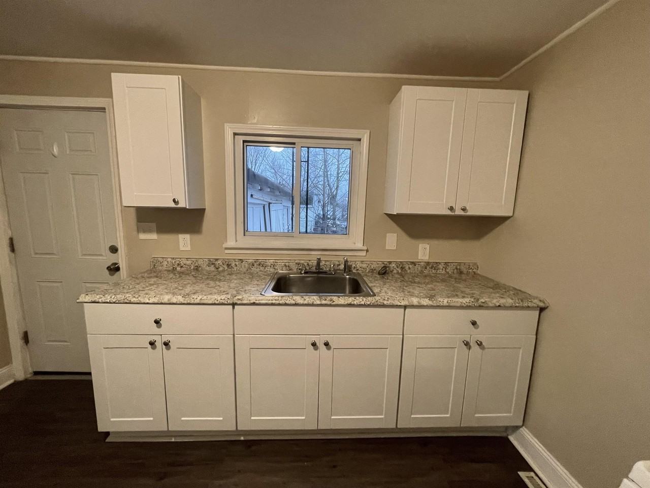 33 Reservation St Lowr Rear #3LOWERREAR - Photo 3 of 18