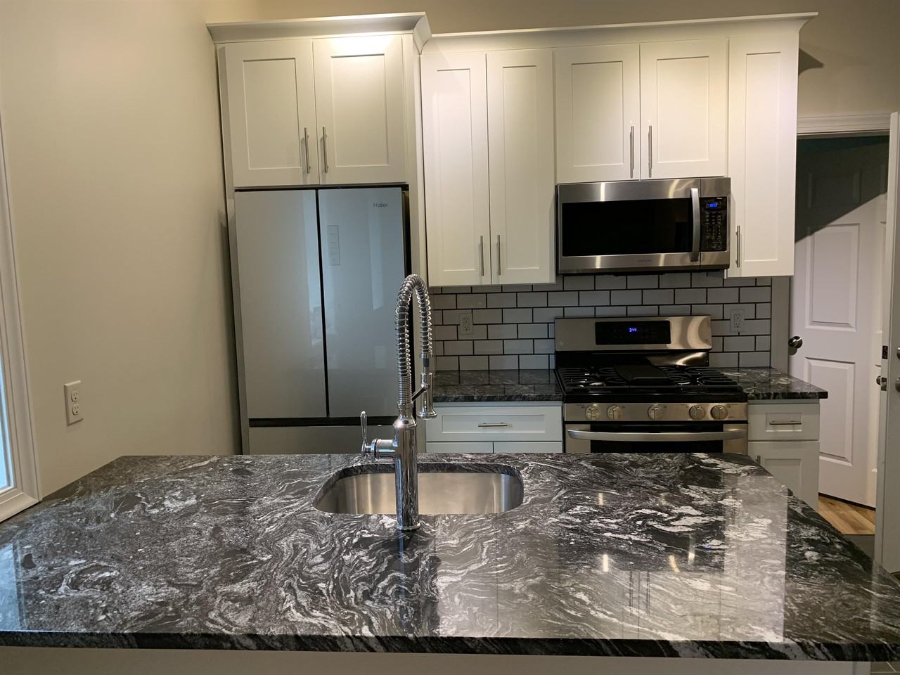 517 N Saint Clair St #1 - Photo 2 of 23