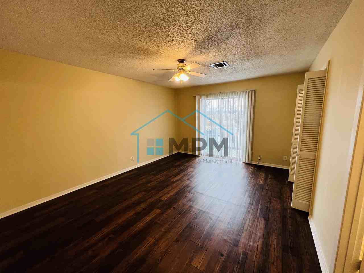 52 Colonial Dr #A - Photo 3 of 15