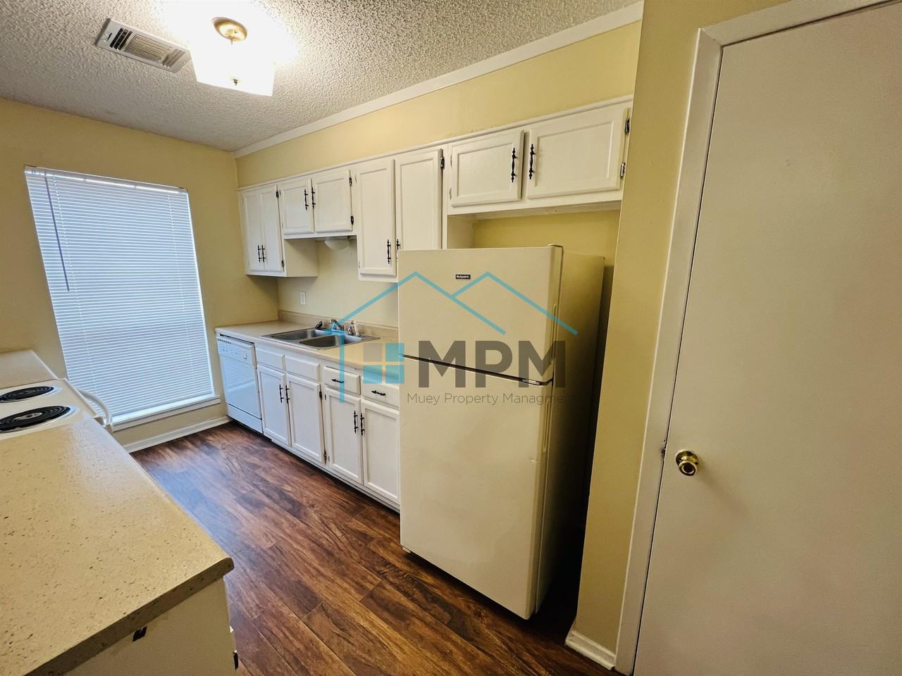 52 Colonial Dr #A - Photo 6 of 15