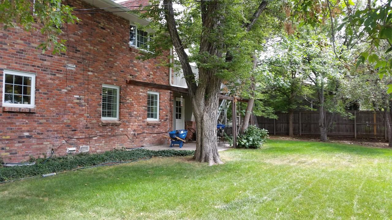 583 Nile St #583 - Photo 3 of 25